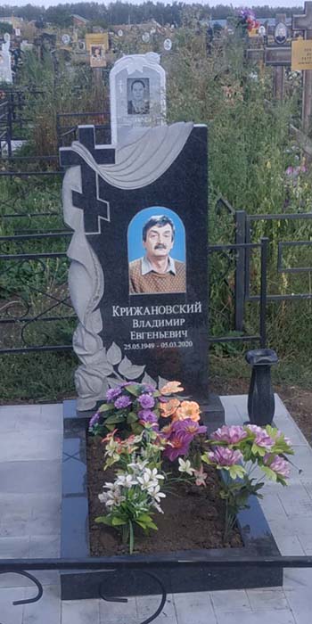 Памятники резные в Тольятти