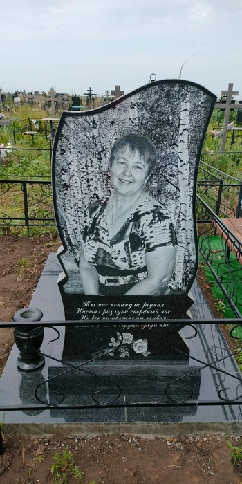 Памятники резные в Тольятти