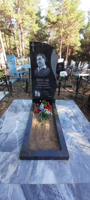 Памятник из гранита 7